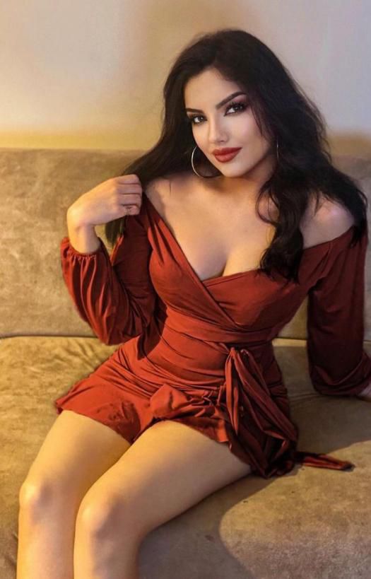 Güzel Masaj Yapan Rus Escort